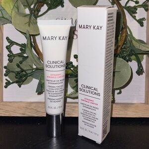 Mary Kay Clinical Solutions Dynamic Line Reducer.